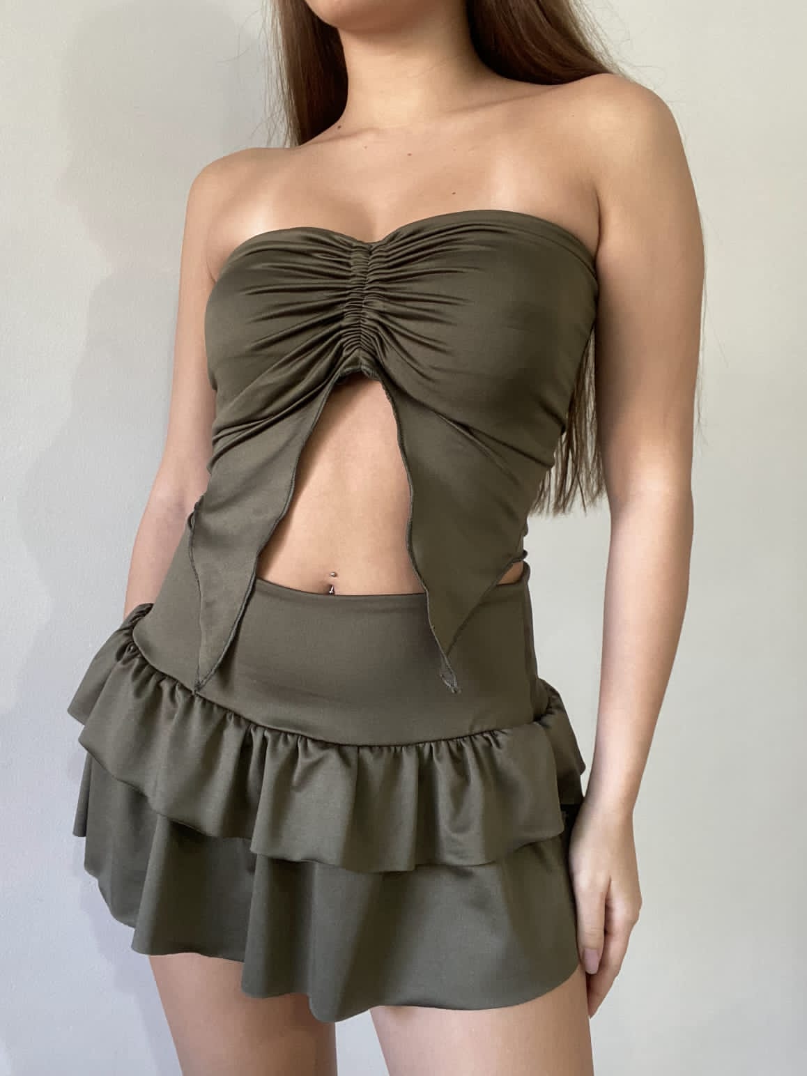 STRAPLESS CON FRUNCE