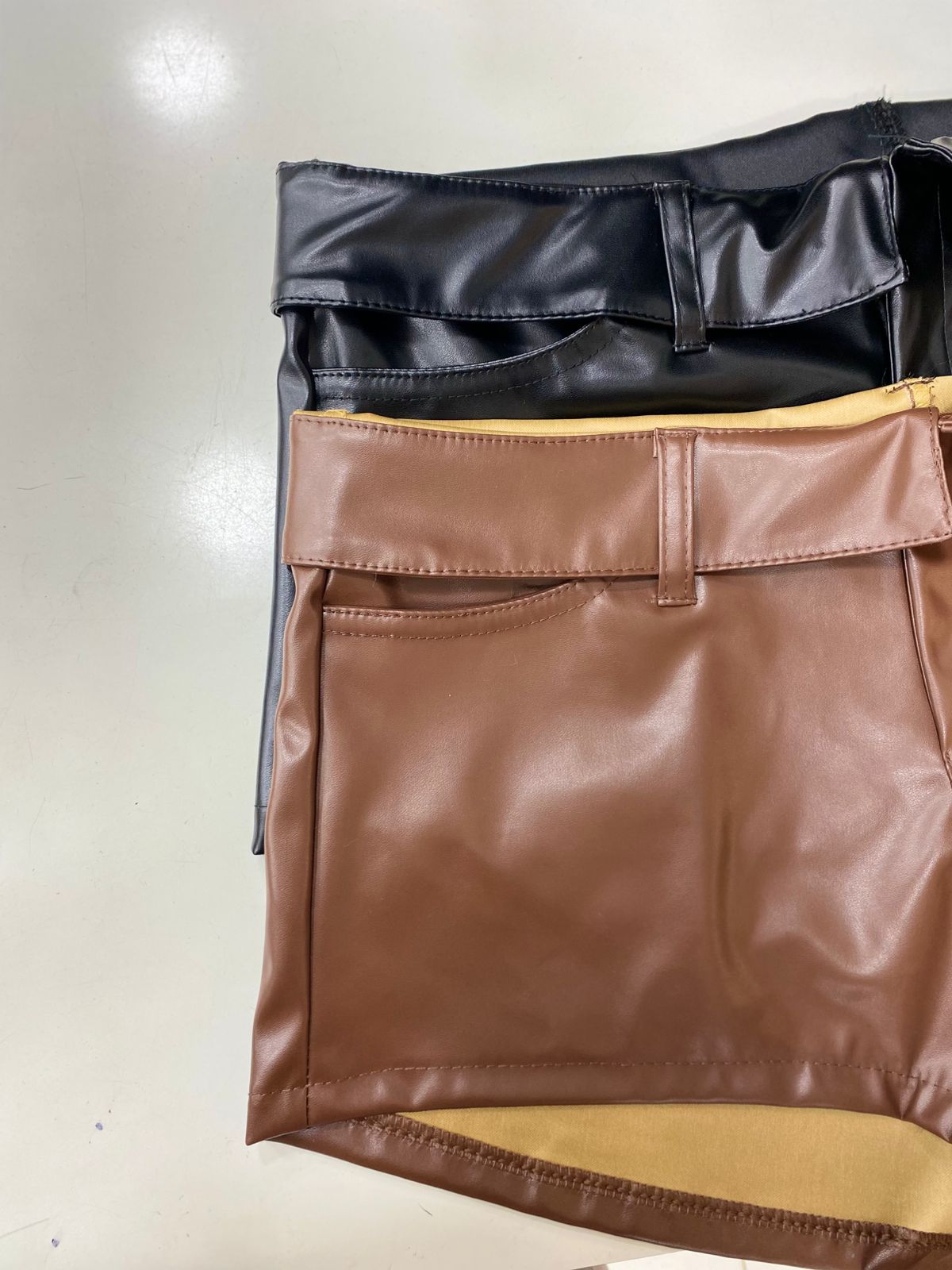 SHORT ROMA ENGOMADO (S422)
